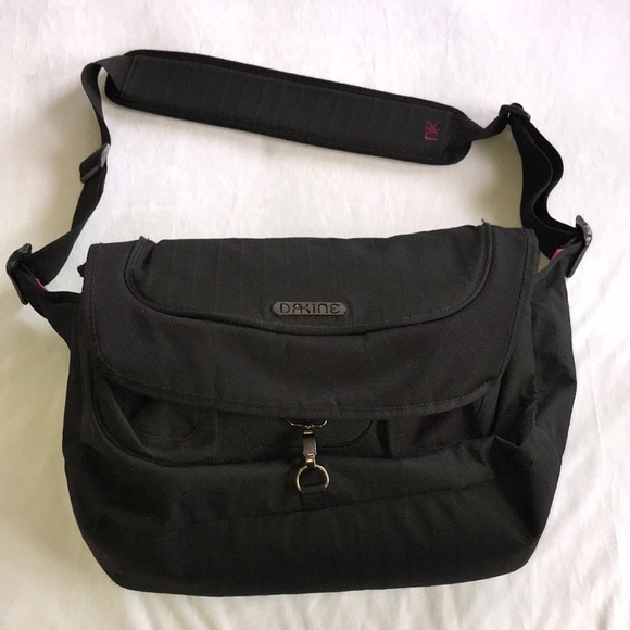 Dakine Handbags - Da’Kine Laptop Messenger bag